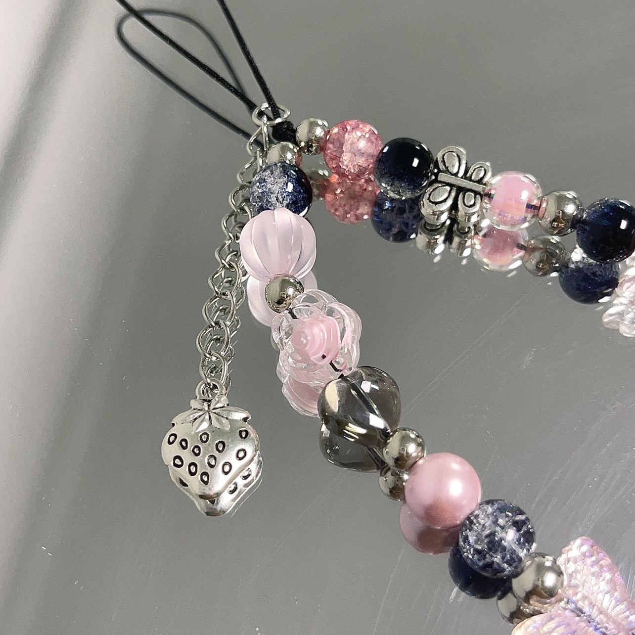 INS Sweet Cool Black Pink Bead - Camera Wrist Strap บทวิจารณ์และราคา
