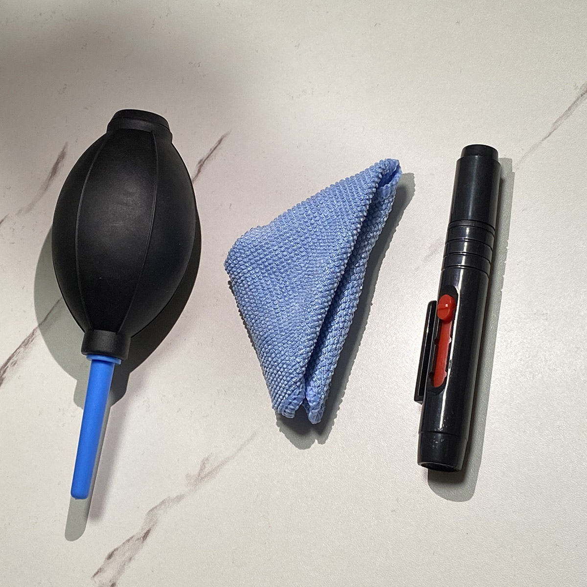 3-in-1 Cleaning Kit Air Dust B - Lens Cleaning Kit บทวิจารณ์และราคา